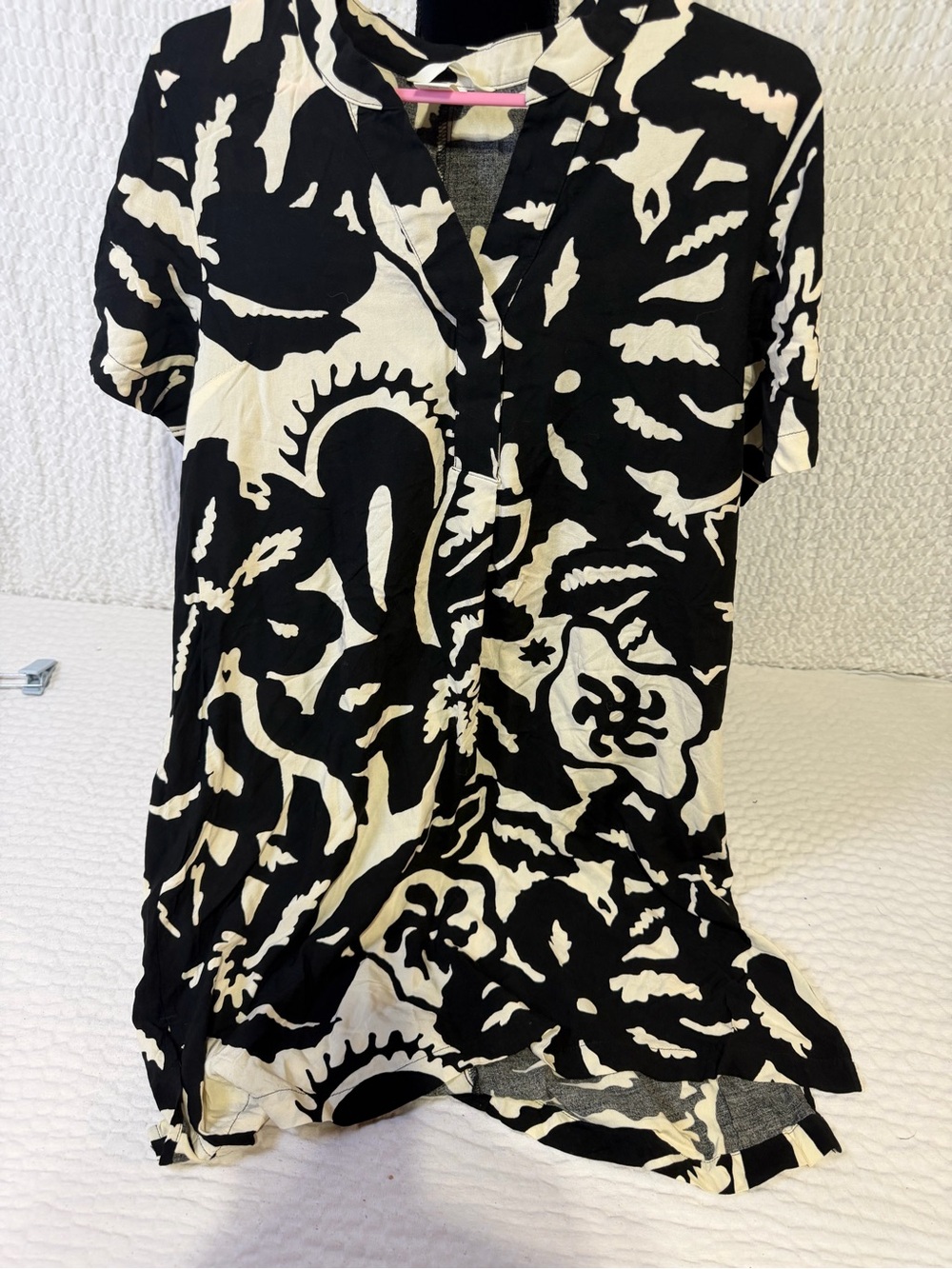 H&M Black and Cream Floral-Print Short Sleeve Tunic